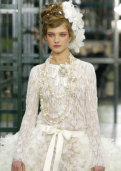 vestidos novia chanel